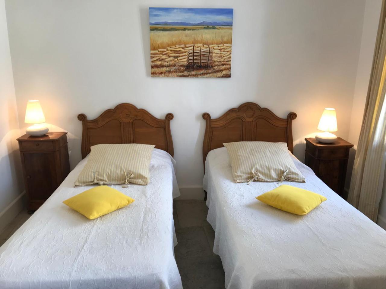 Bed and Breakfast Couleurs De Camargue Beauvoisin  Exterior foto