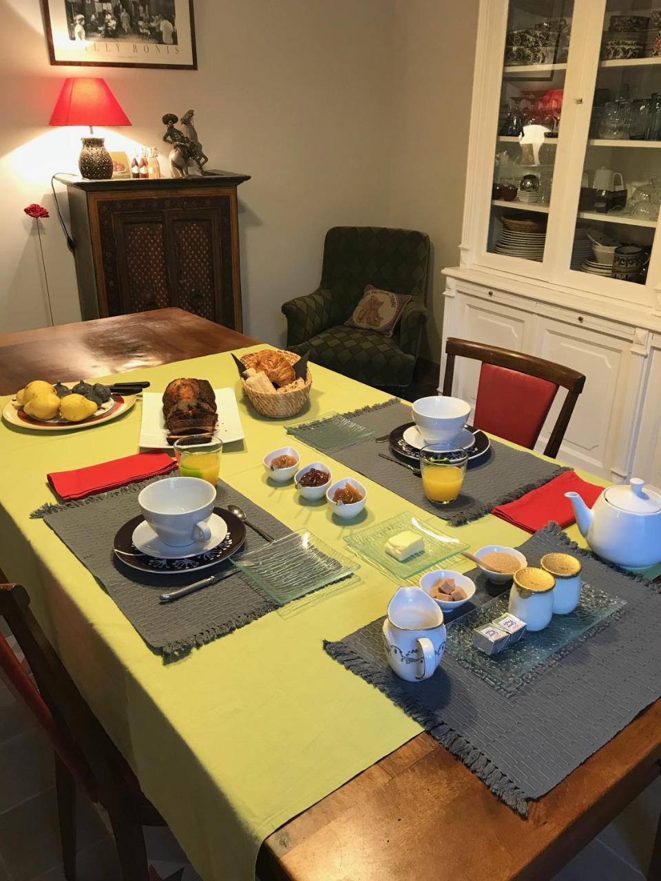 Bed and Breakfast Couleurs De Camargue Beauvoisin  Exterior foto